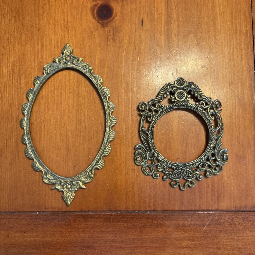 Vintage Ornate Picture Frames Set of 2 Oval Round Filigree Cast Metal Decor